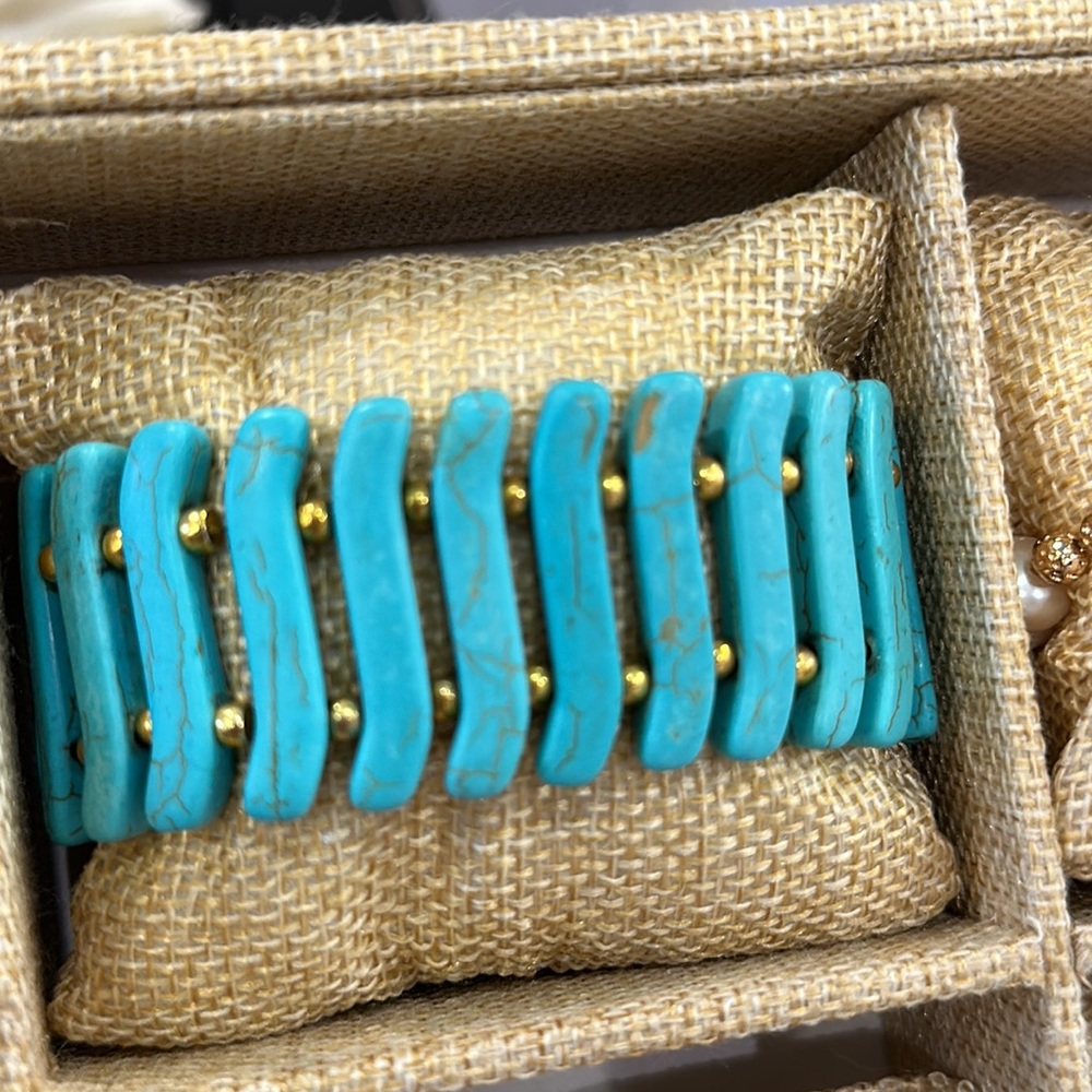 Turquoise Bracelet - Picture 15 of 15